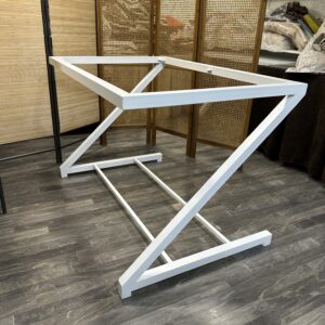 Mesa Camilla Forja en forma de Z